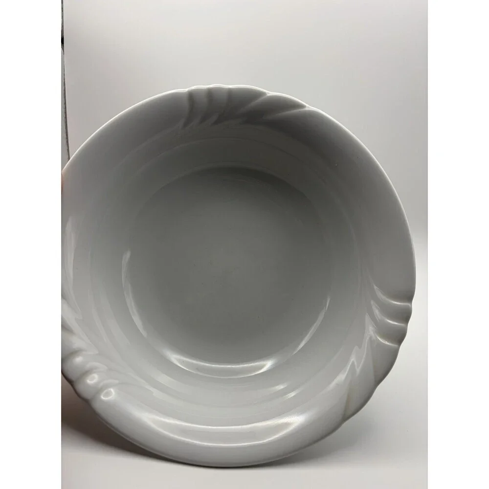 Eshenbach Porzellan Rare White Fruit Bowl 8x2.25” Ambiente